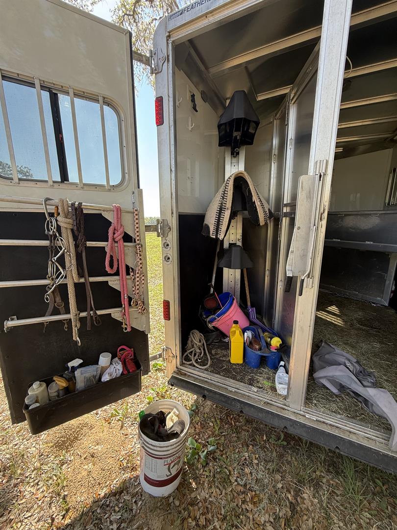 2020 Featherlite Horse Trailer for Sale in Ocala, Florida