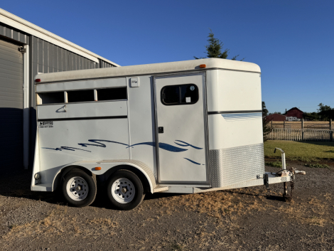 2000 Circle J Horse Trailer for Sale in Dayton, Oregon