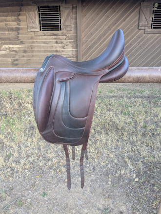 2021 Devoucoux Makila Harmonie S Dressage Saddle for Sale in Atascadero, California